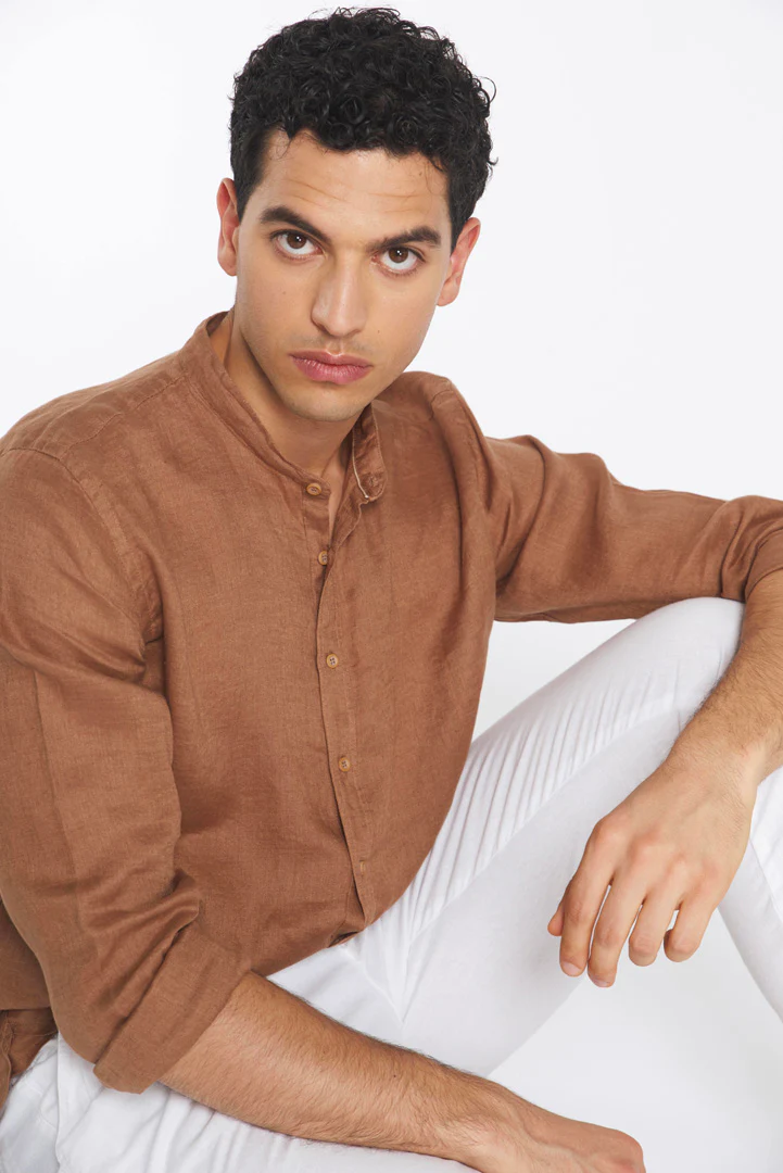 Camicia in lino - Collo serafino - immagine 3